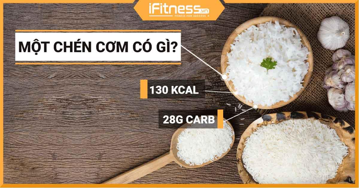 1 chén com trắng bao nhiêu carb